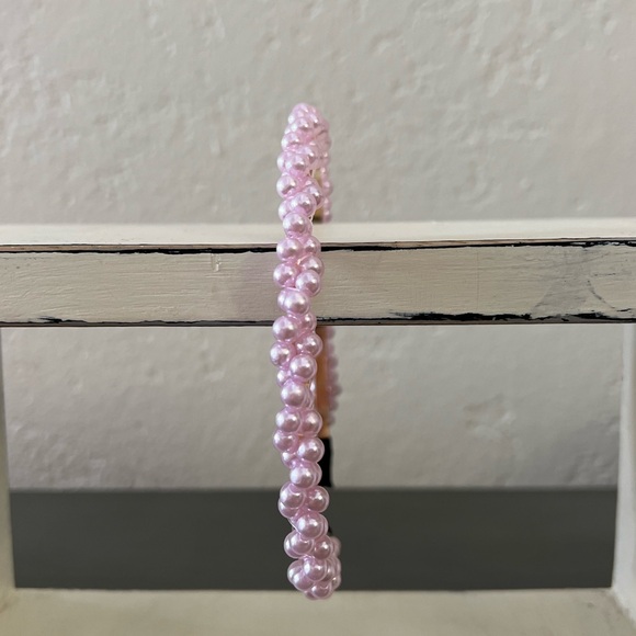 Light Pink Pearl Bead Two Double Strand Layered Twist Pattern Classic Headband - Picture 5 of 8